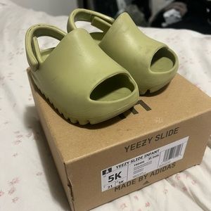 Yeezy Slides